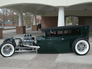 Green w/ White Walls